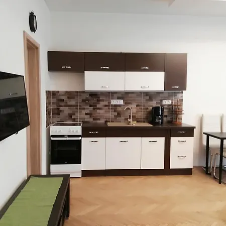 Belehradska * Praga